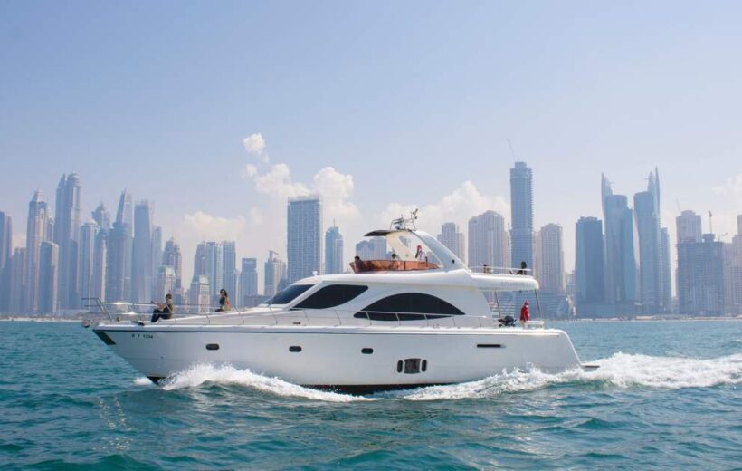 Dubai Yacht Tour